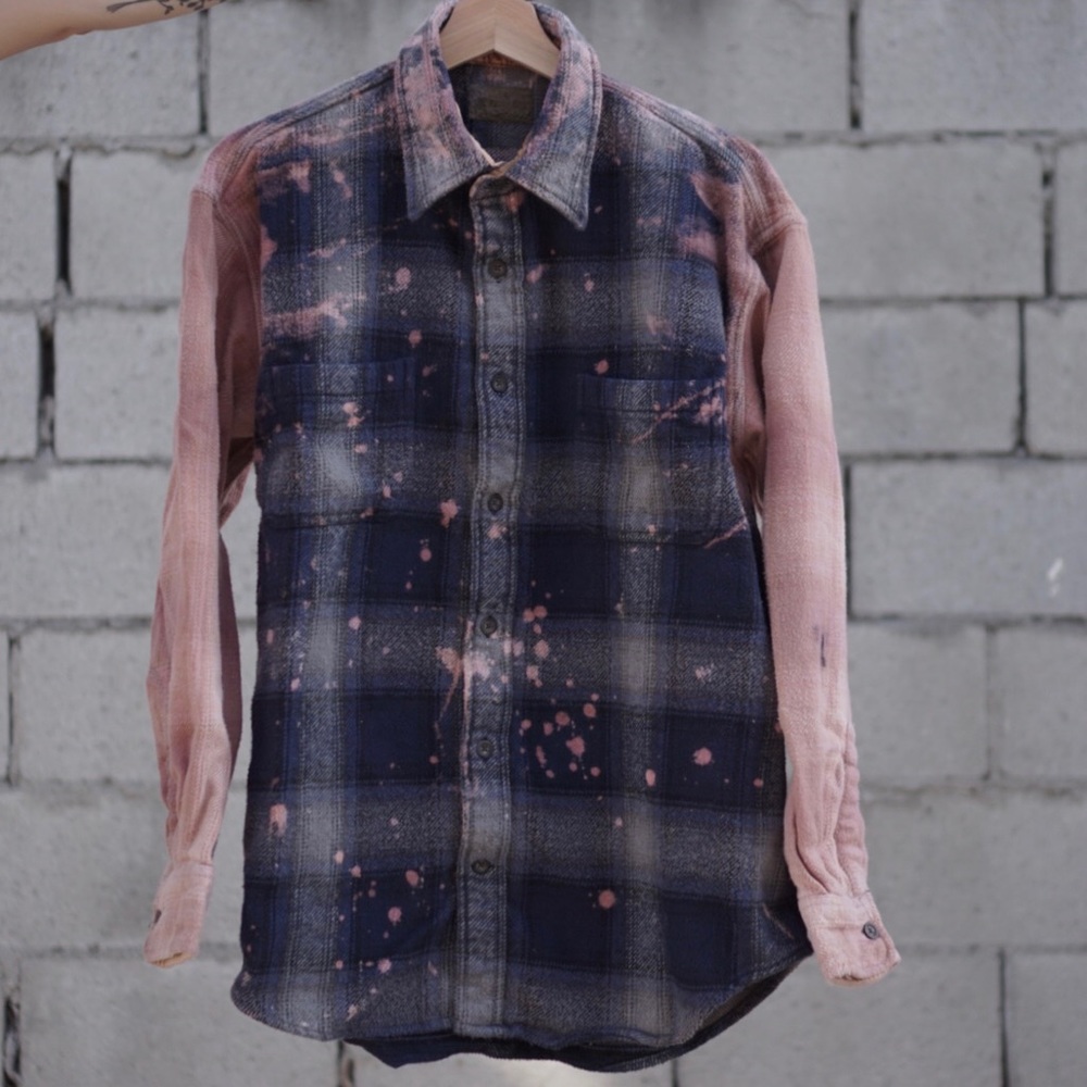 pink sleeved galaxy flannel.